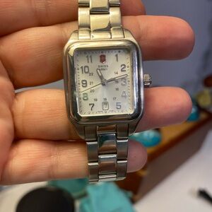 WOMEN’S SWISS ARMY WATCH